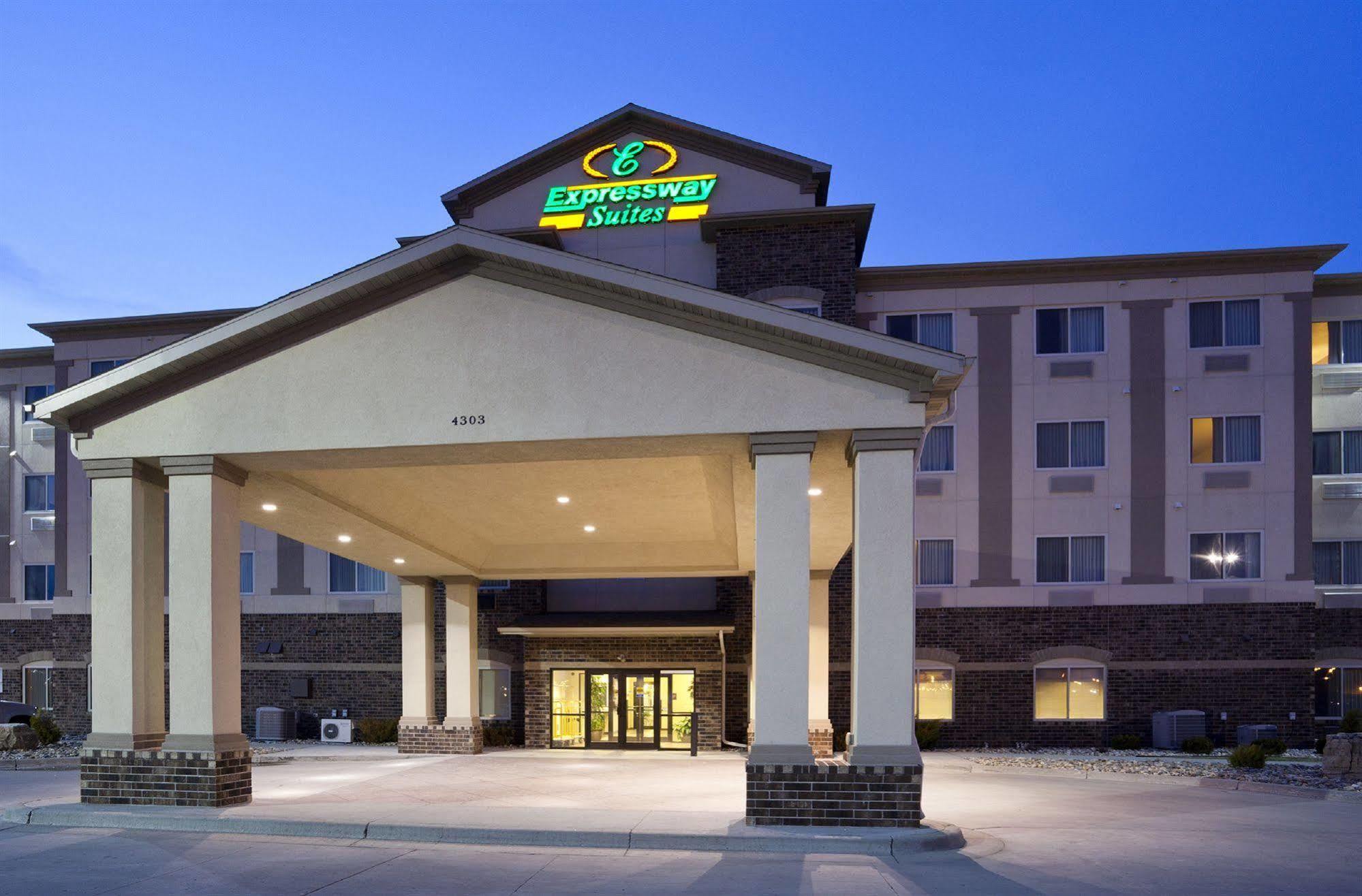 Expressway Suites Fargo Dış mekan fotoğraf
